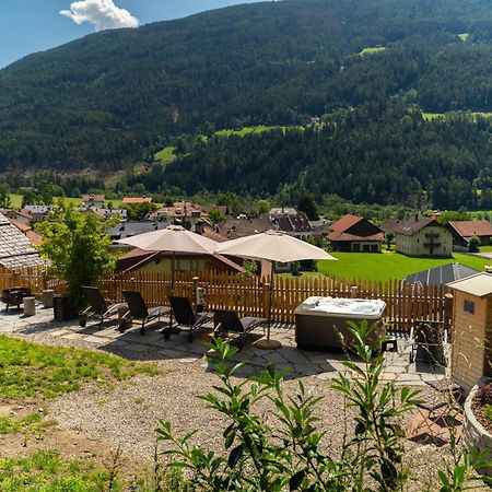 Apartments, Guest House & Historic Chalet Neuhaus San Sigismondo Esterno foto