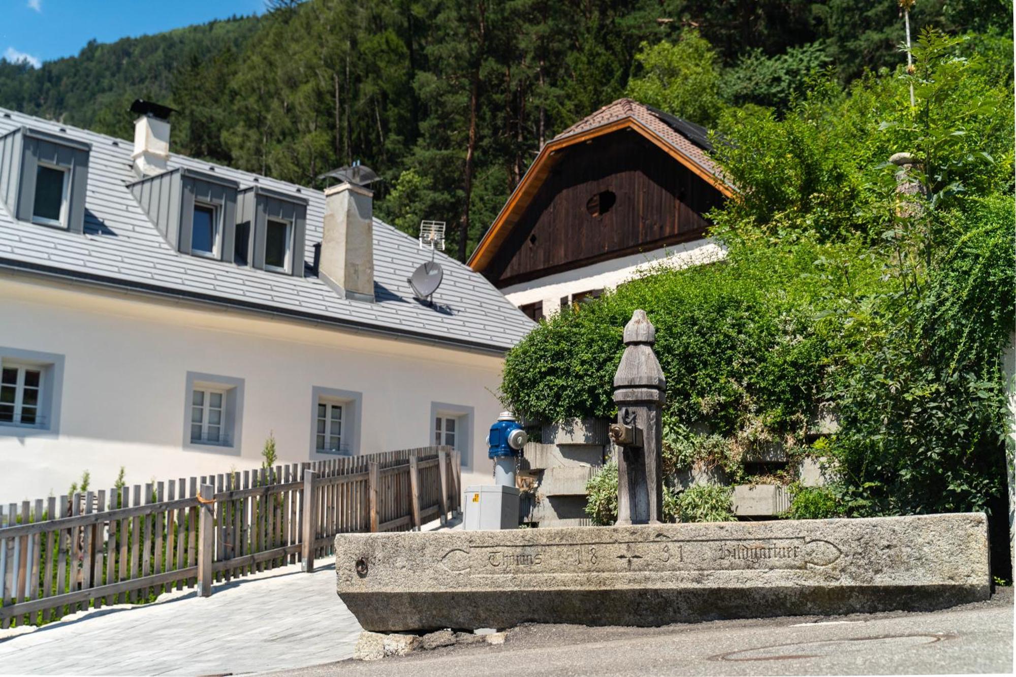 Apartments, Guest House & Historic Chalet Neuhaus San Sigismondo Esterno foto